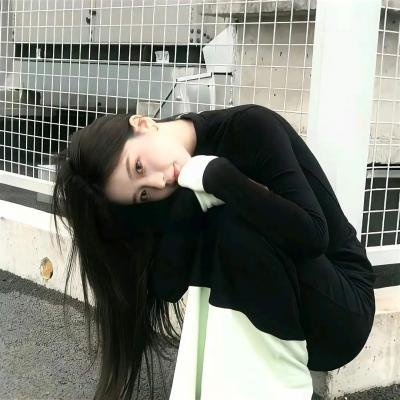 两个爱人和一只熊